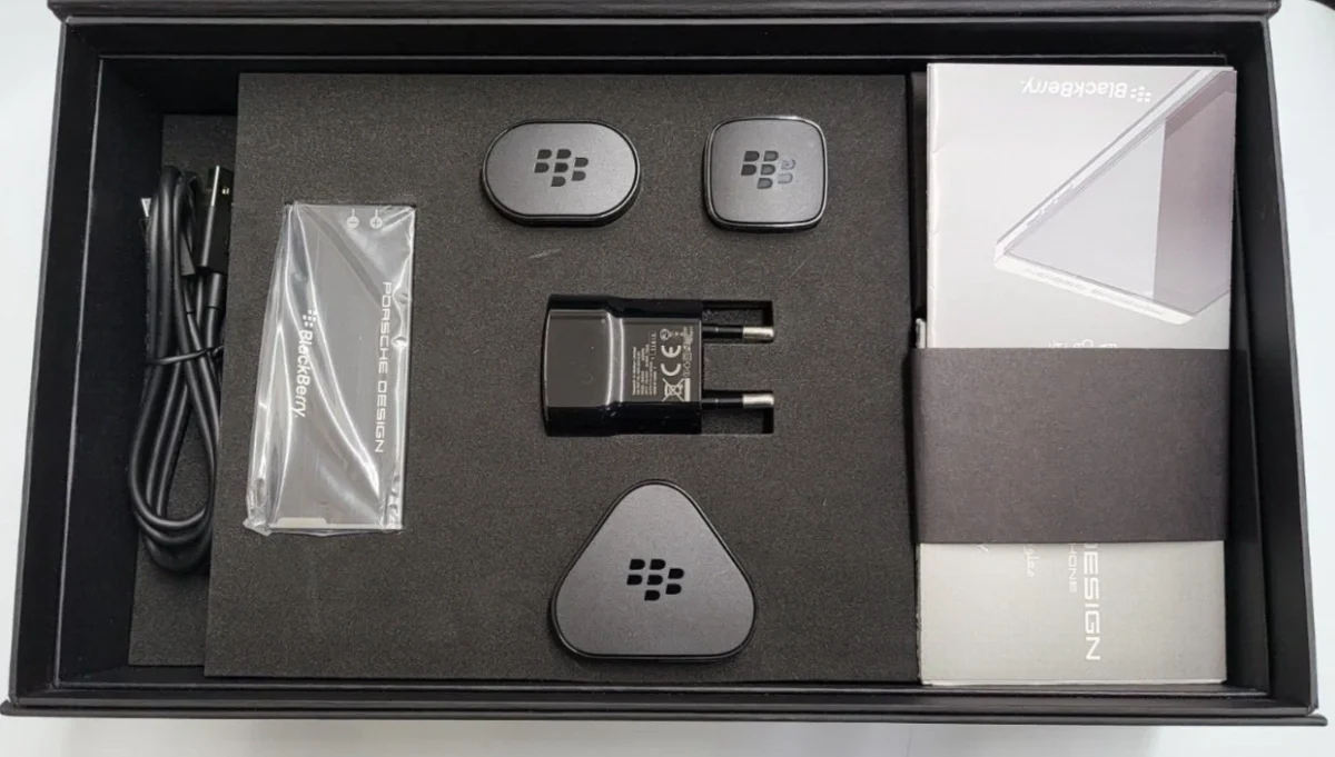 BlackBerry Porsche Design P'9982 64GB Dark Platinum | Factory Unlocked Luxury Smartphone – Genuine International Version - Image 3