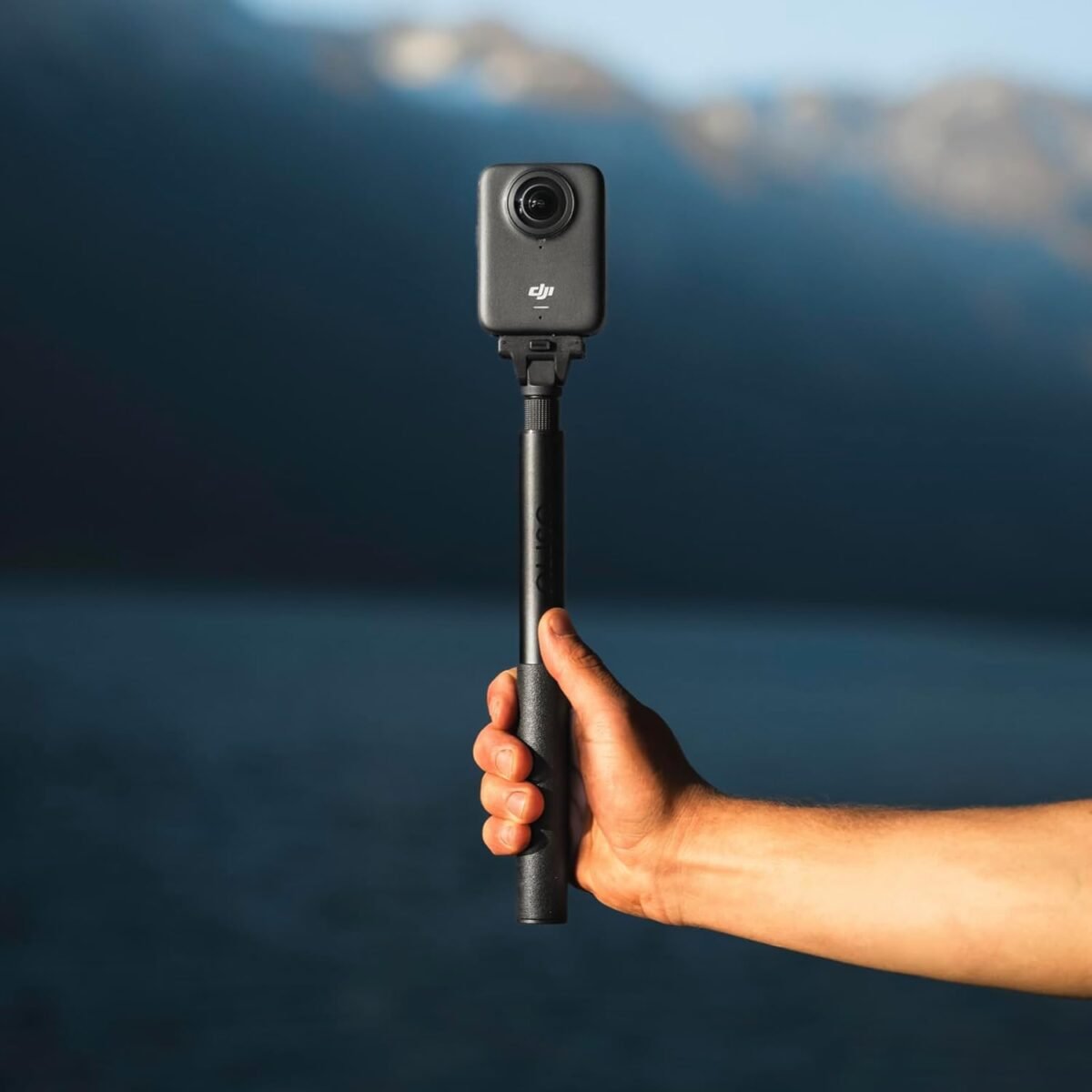 DJI Osmo 360 Adventure Combo – 1″ 360° Camera, 8K 360 Video, 4K/120fps, 170° Ultra-Wide, 3 Extra Batteries, Magnetic Quick-Release - Image 10